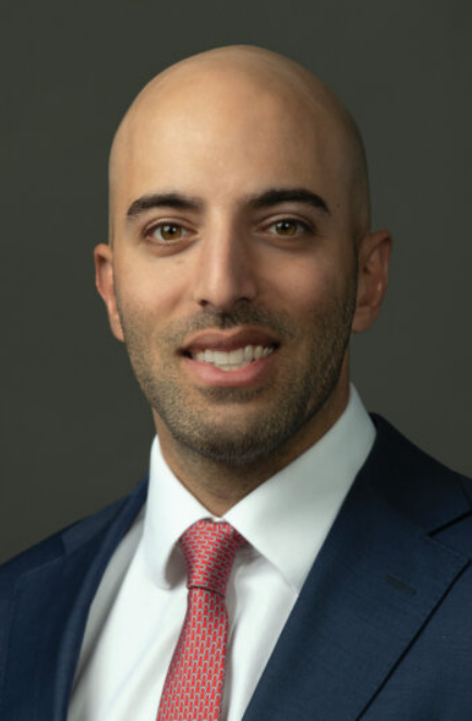 Shane Bornstein, Asociado en Bornstein & Emanuel P.C.